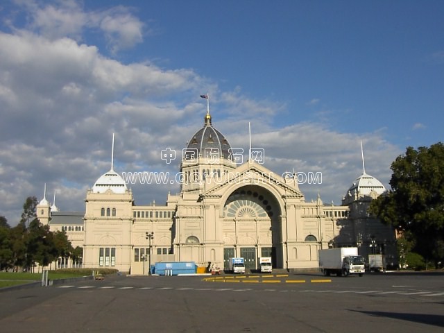 西面的皇家展览馆建筑.jpg