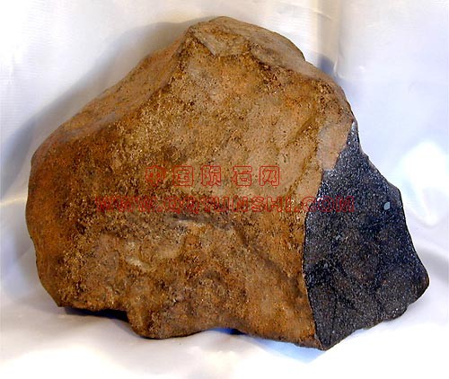 faucett-6055[1]FAUCETT石Chondite（H4）美国密苏里州县布坎南Faucett发现1966年约回收.jpg