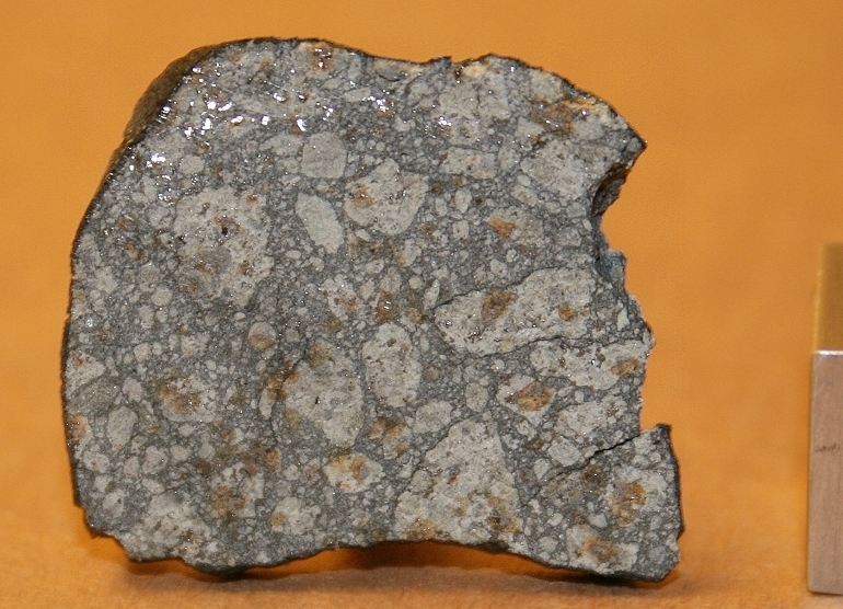hc_ds_meteorite-11[1]迪马片”- 2.627克我们得到这个非常早期的小薄片从吉和他的团队.jpg