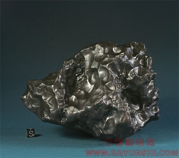 Sikhote 7.9kg meteorite 597.jpg