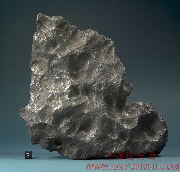 regmaglypts campo meteorite 595.jpg