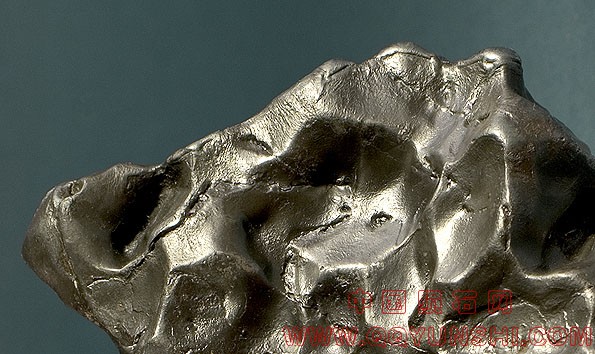 regmaglypts meteorite detail 595.jpg