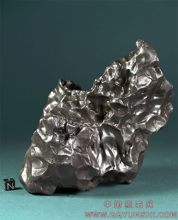 regmaglypts Sikhote meteorite 595.jpg