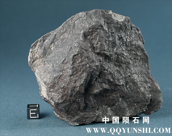 Tamdakht meteoriten chondrit 661g 2.jpg