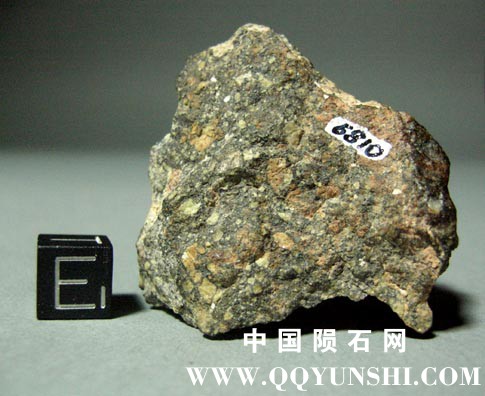 NWA 4473 diogenite meteorite 2.jpg