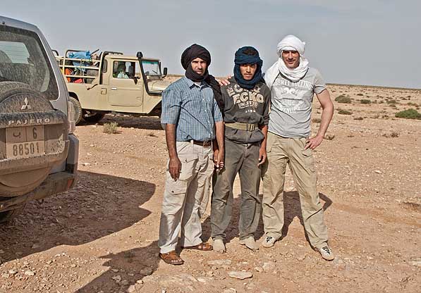 Meteorite_finder_Western_sahara.jpg