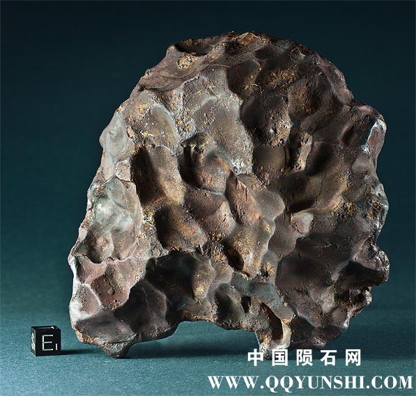 uncleaned_Sikhote_Alin_iron_meteorite_3.6kg_597.jpg