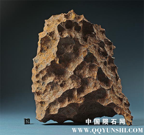Henbury_iron_meteorite_11kg_597.jpg