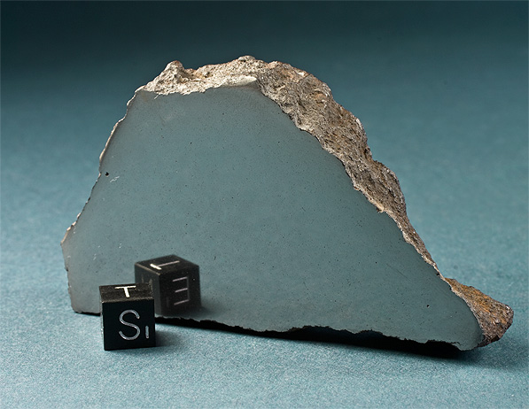 Chinga Ataxite meteorit.jpg
