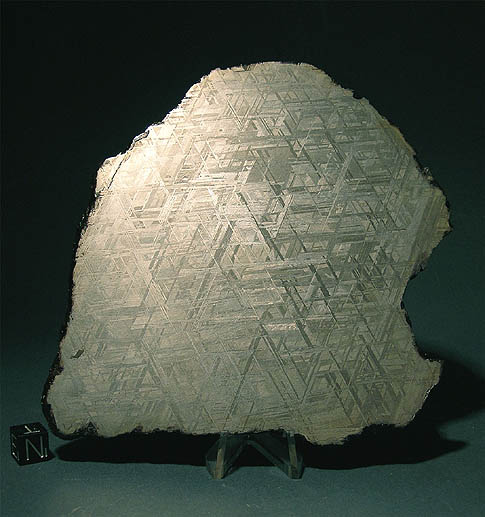 Eisen Meteorit Muonionalusta.jpg