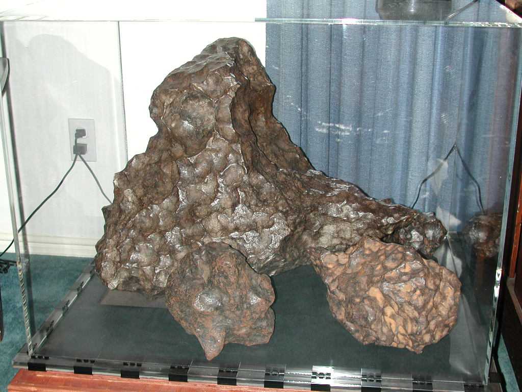 PU007_Meteorite_11_26_00.jpg