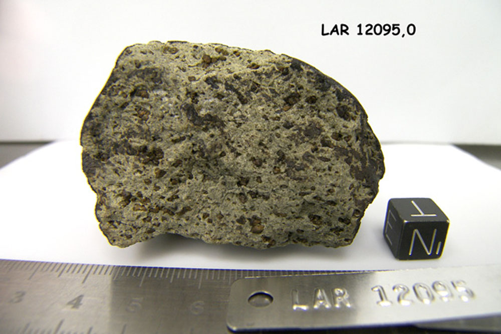 lar12095,0n.jpg