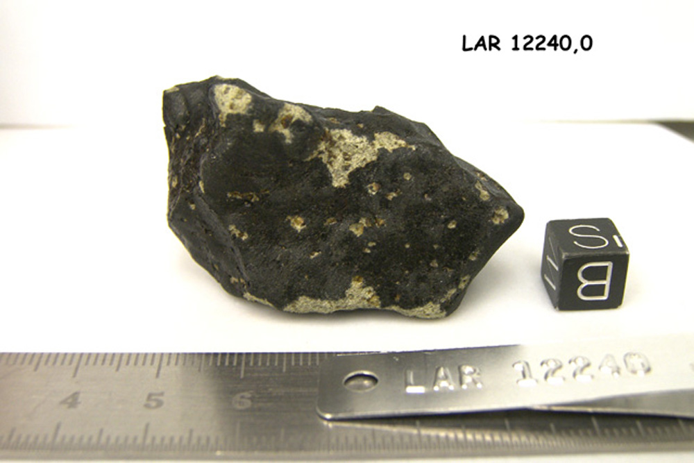 lar12240,0b.jpg