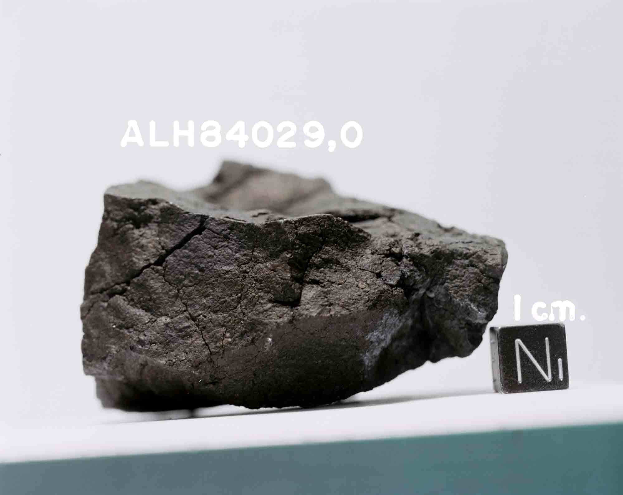 ALH84029(s85-36744).jpg