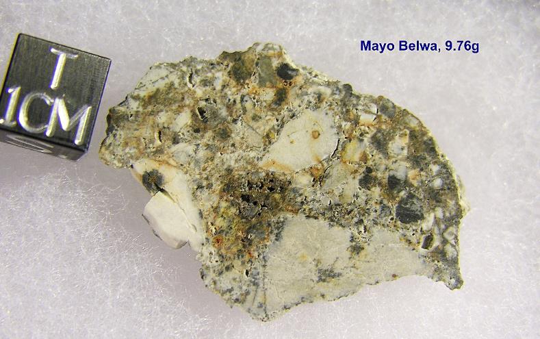 Mayo Belwa-9.76 grams.   Aubrite.jpg