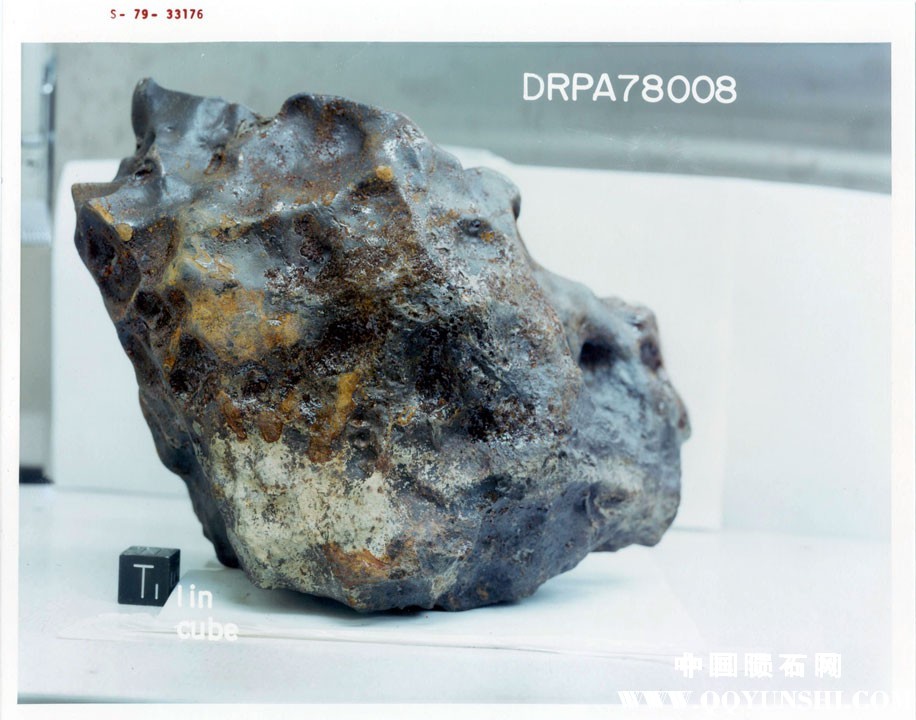 南极铁陨石 Iron-IIAB_DRP 78008 -2.jpg