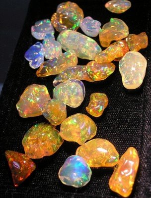 mexican fire opals_0.JPG